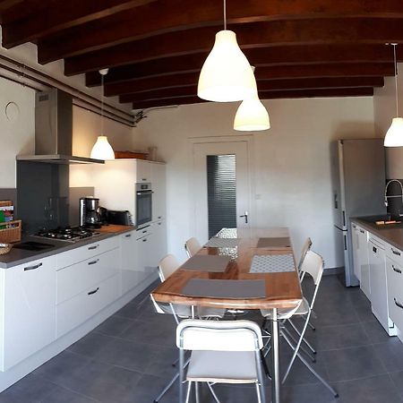 Grand Gite Maison d Alice Auvergne - 15 personnes Saint-Bonnet-les-Quarts Extérieur photo