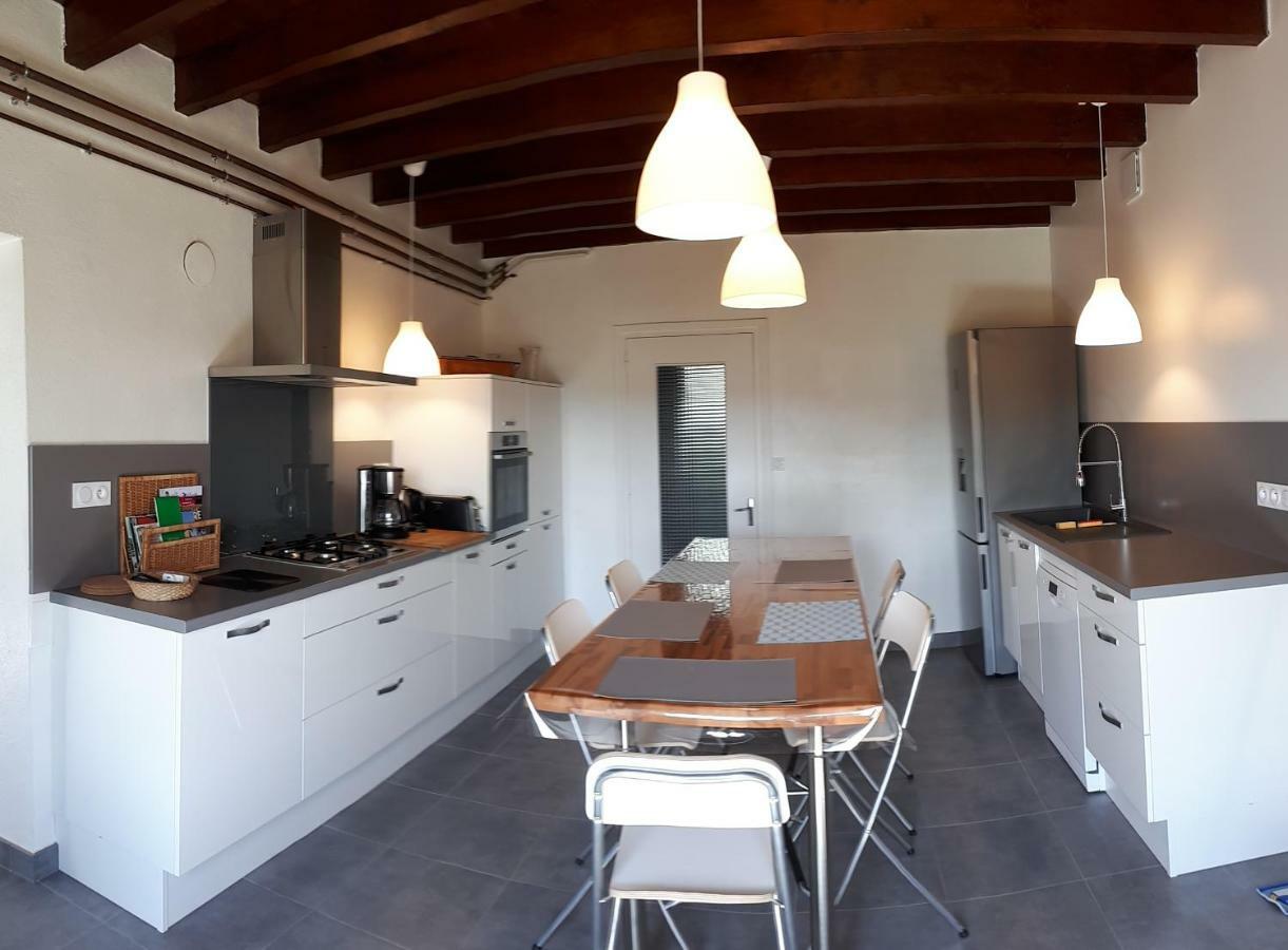 Grand Gite Maison d Alice Auvergne - 15 personnes Saint-Bonnet-les-Quarts Extérieur photo